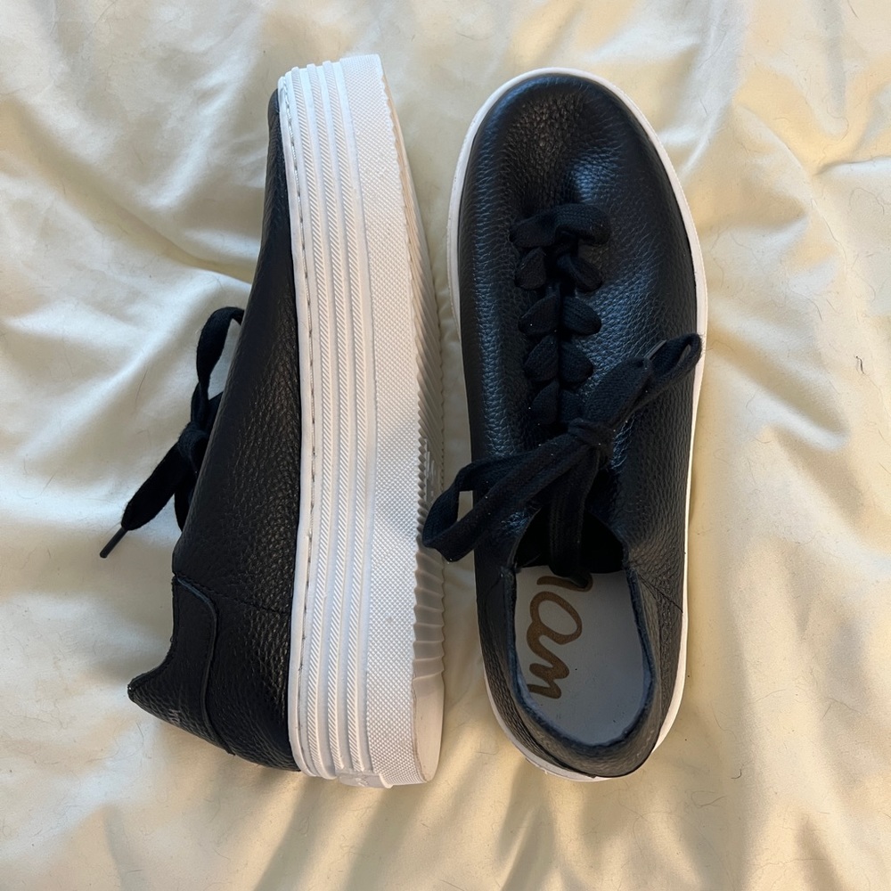 Sam Edelman Platform Sneaker. Women's 5.5. BRAND NEW, never worn!